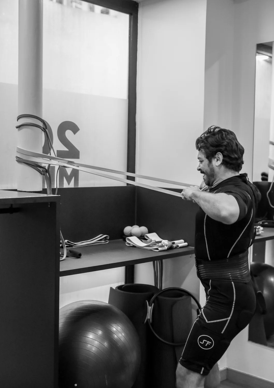 alt="BNJ Studio séance de coaching d'Électrostimulation EMS ?"